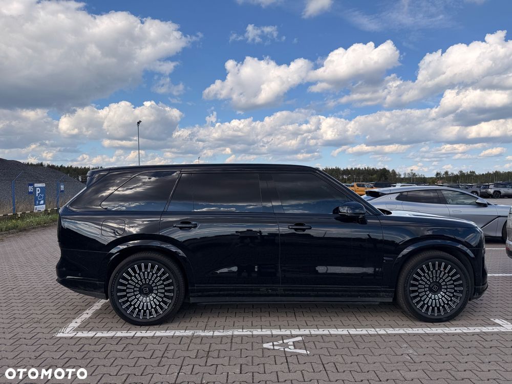 Zeekr 9X, 2025