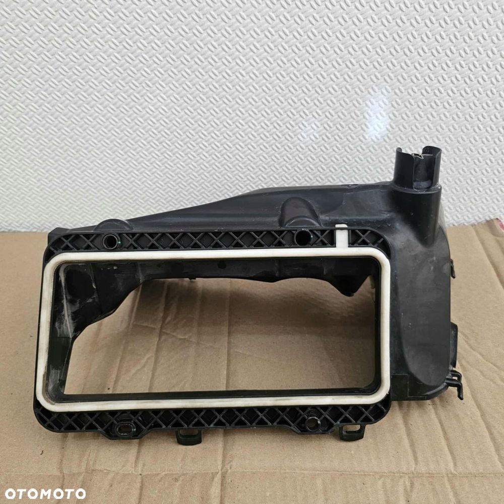 audi gt e-tron taycan 9j1 obudowa wlot łapacz powietrza - 4