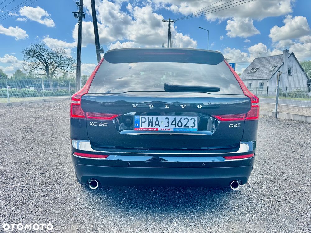 Volvo XC 60 D4 AWD Geartronic Momentum - 11