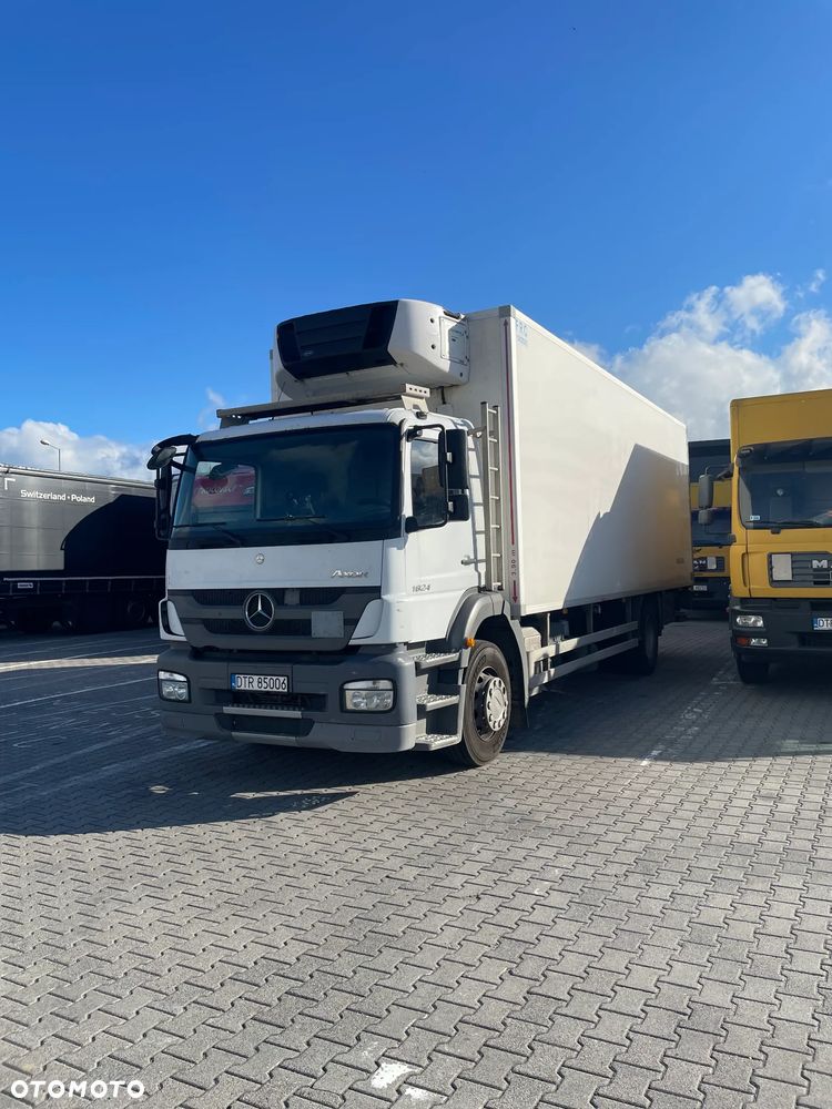 Mercedes-Benz AXOR - 11