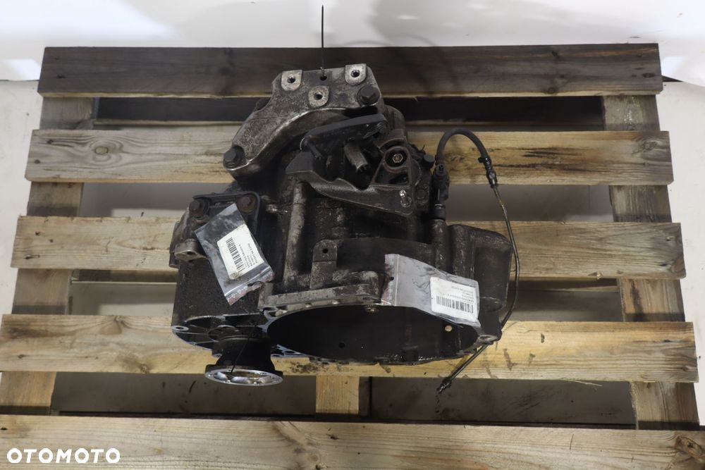 SKRZYNIA BIEGÓW 6 BIEGOWA VOLKSWAGEN PASSAT B6 2.0TDI KDS - 5