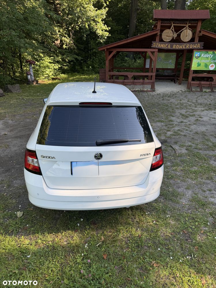 Skoda Fabia - 8