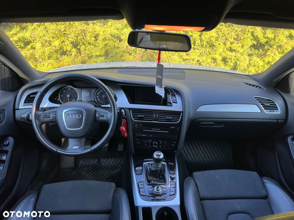 Audi A4 Avant 2.0 TDI DPF Ambiente - 7