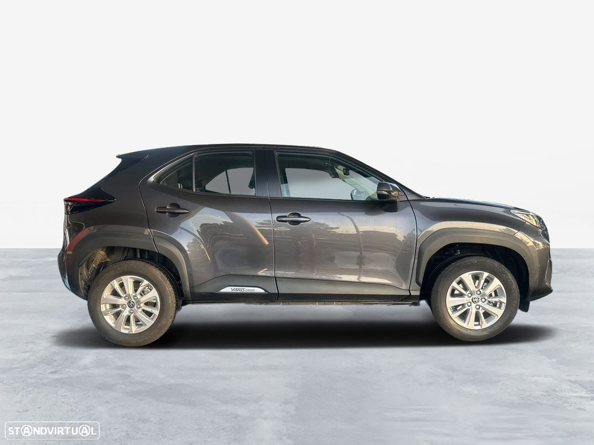 Toyota Yaris Cross - 12