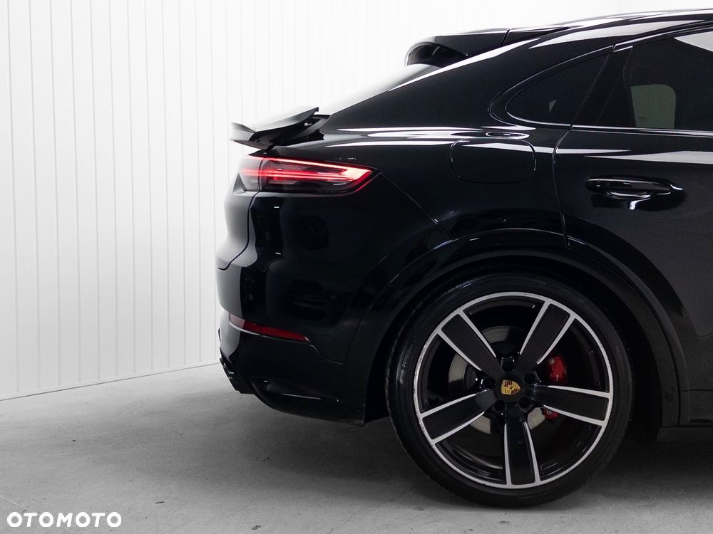 Porsche Cayenne GTS - 16