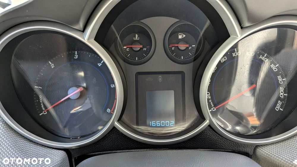 Chevrolet Cruze - 20