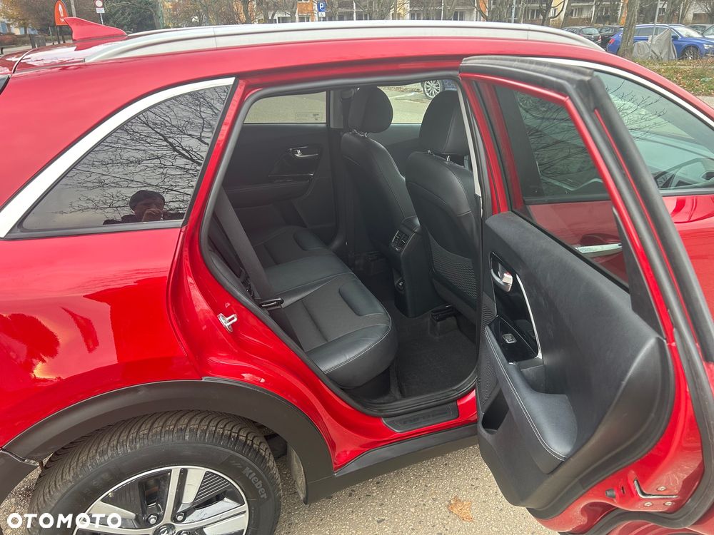 Kia Niro 1.6 GDI Hybrid L Business Line - 16