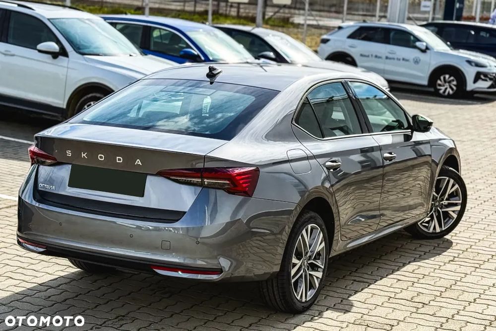 Skoda Octavia 1.5 TSI mHEV Drive Selection DSG - 11