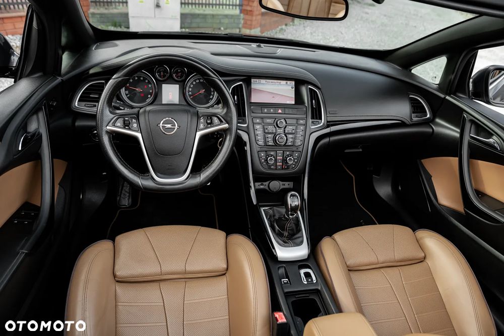 Opel Cascada 1.4 T Cosmo S&S - 31