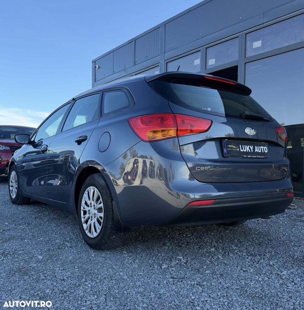 Kia Ceed - 4