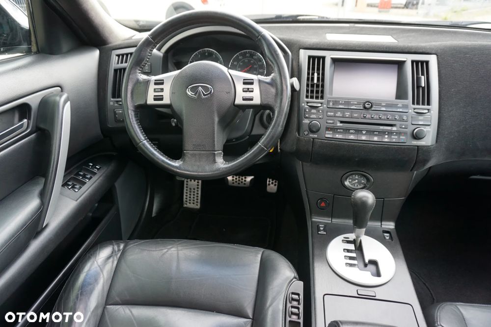 Infiniti FX - 15