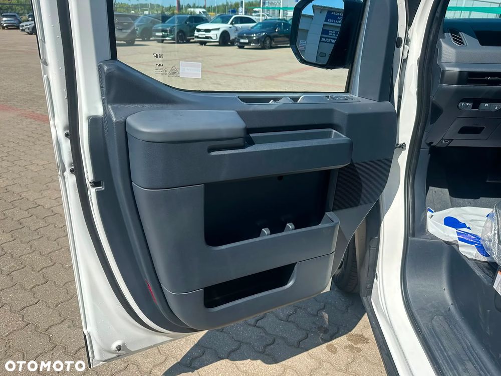 Kia PV5 - 7