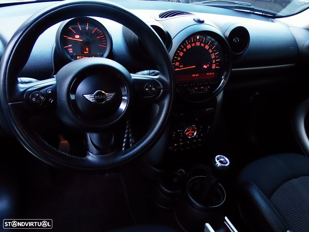 MINI Countryman Cooper D - 28