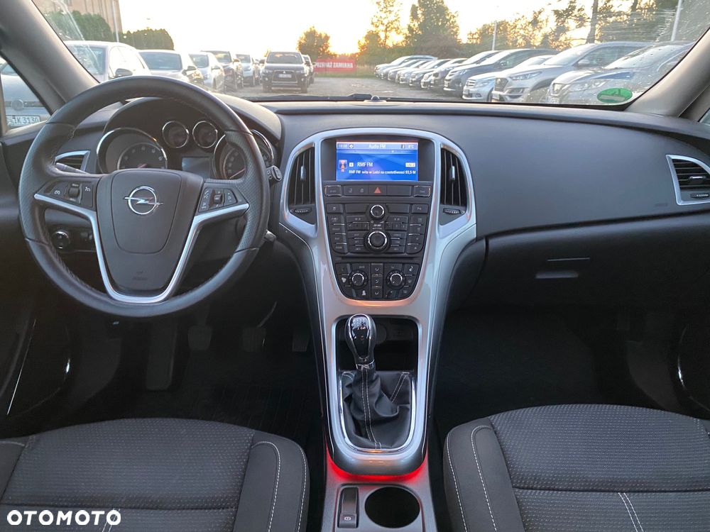 Opel Astra 1.4 Turbo Cosmo - 22