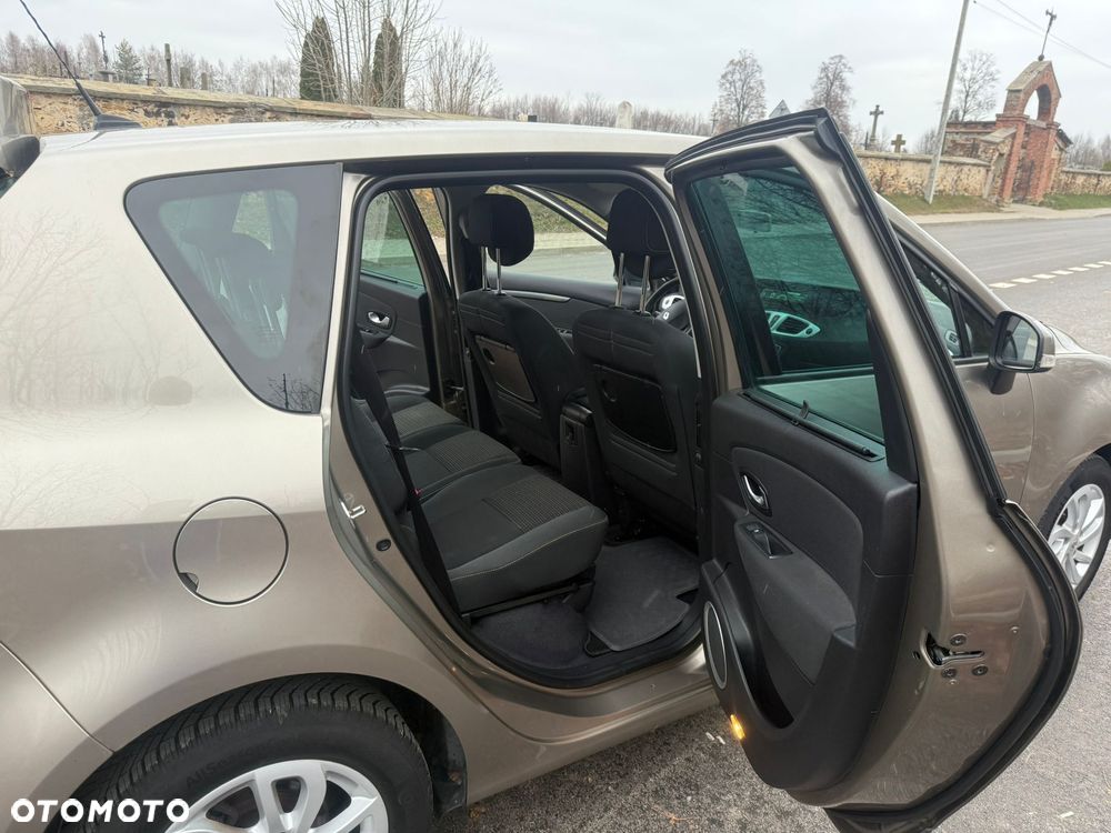 Renault Scenic - 8