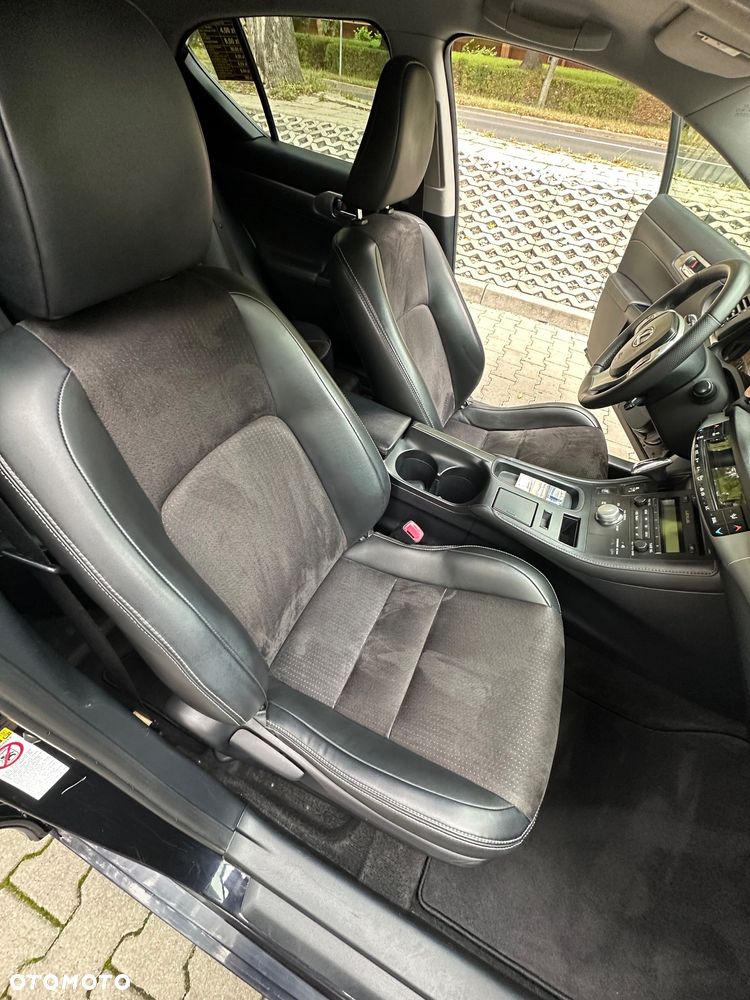 Lexus CT 200h Elegance - 35