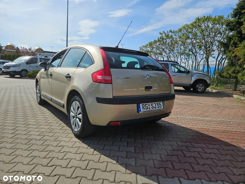 Citroën C4 1.4 16V Impress - 13