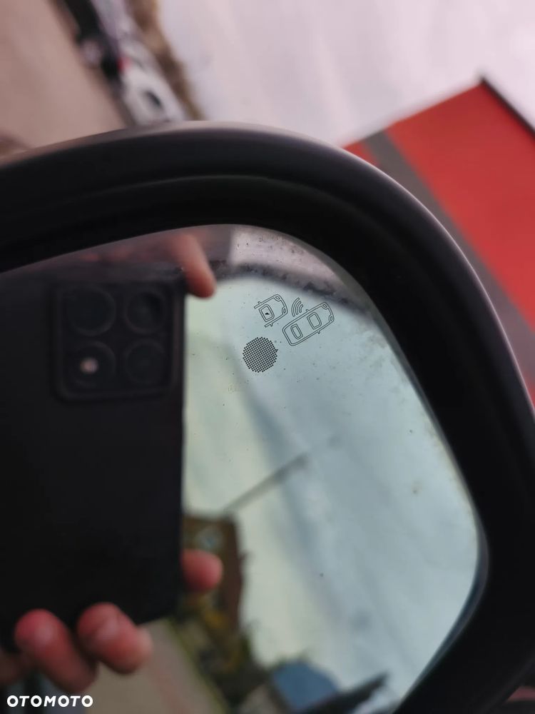 Peugeot Traveller 2.0 BlueHDi Compact Allure - 20