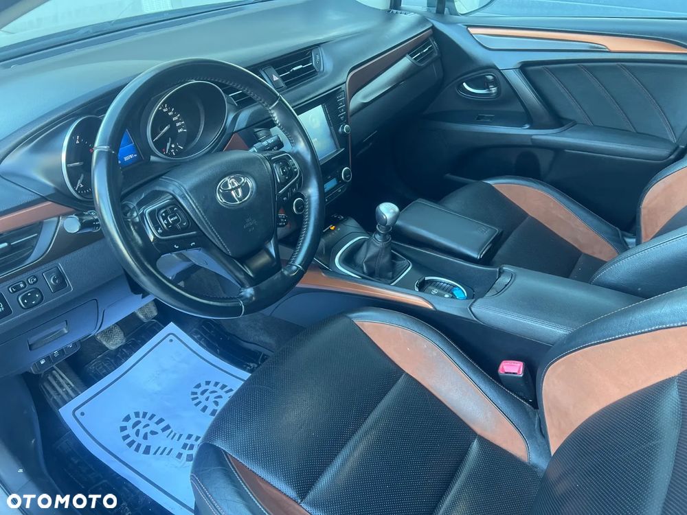 Toyota Avensis 2.0 D-4D Active Business - 11
