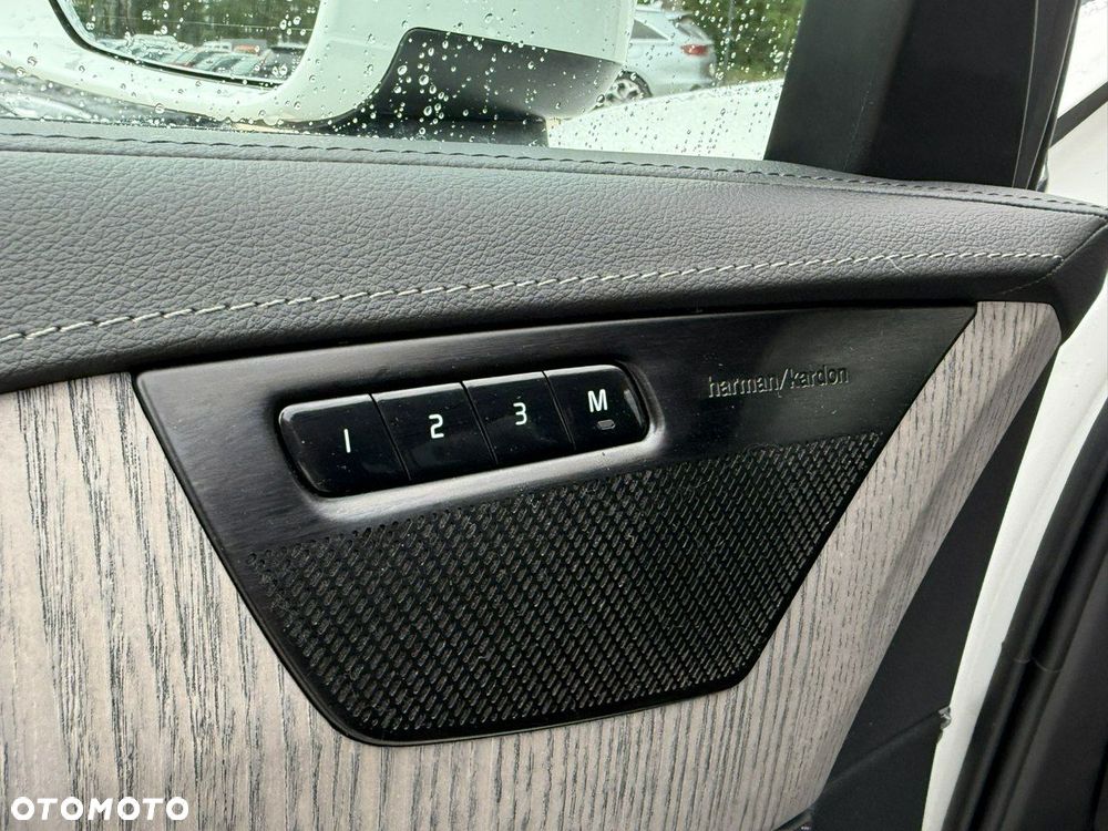 Volvo XC 90 - 13