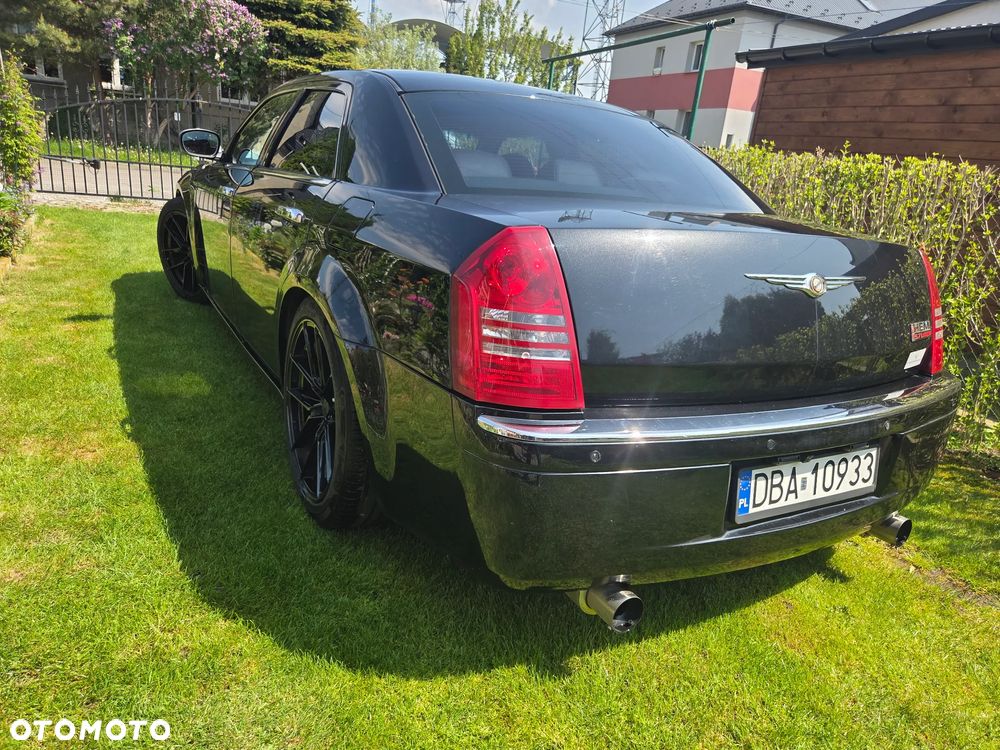 Chrysler 300C 5.7 V8 Hemi - 30