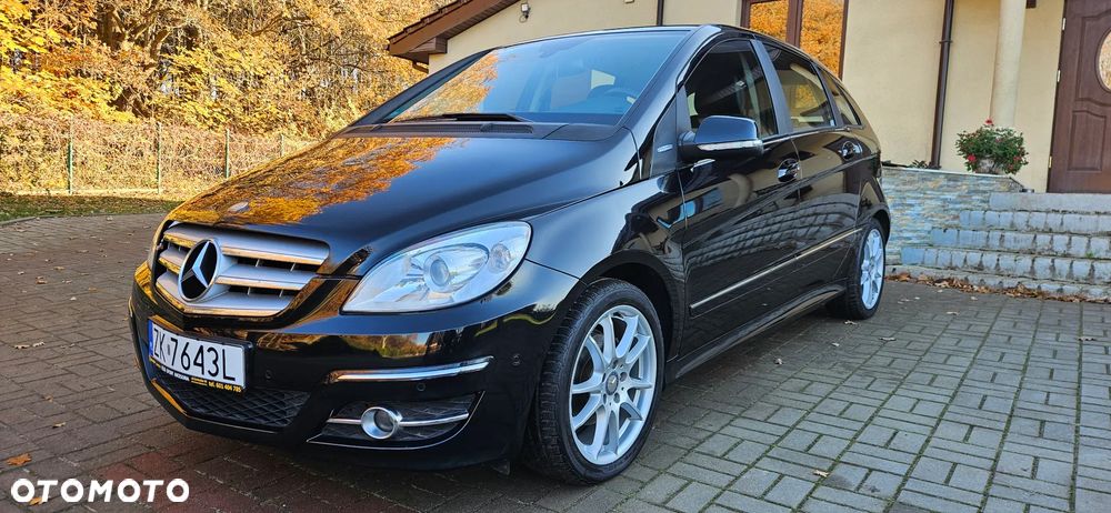 Mercedes-Benz Klasa B 180 BlueEffICIENCY - 1