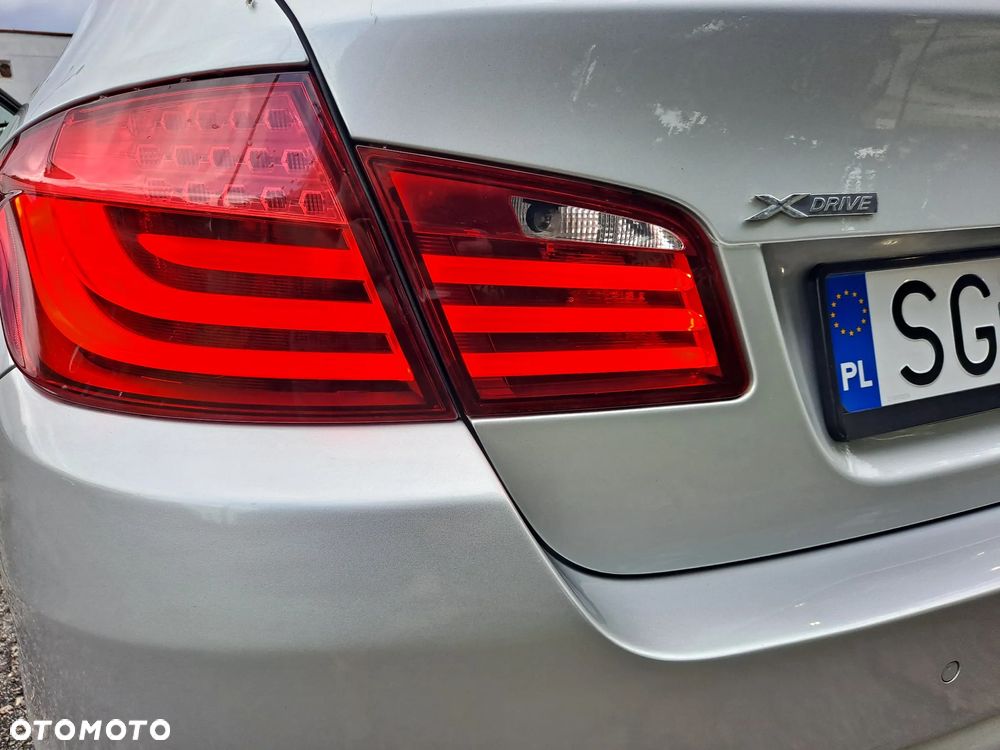 BMW Seria 5 530d xDrive Luxury Line - 33