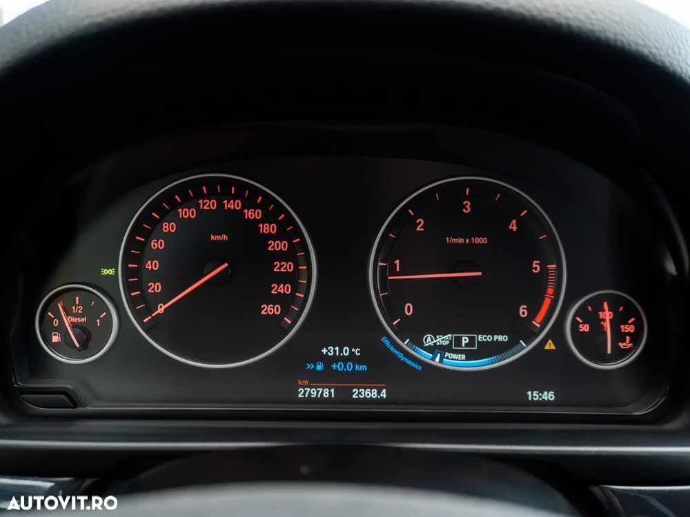 BMW Seria 5 520d AT - 35