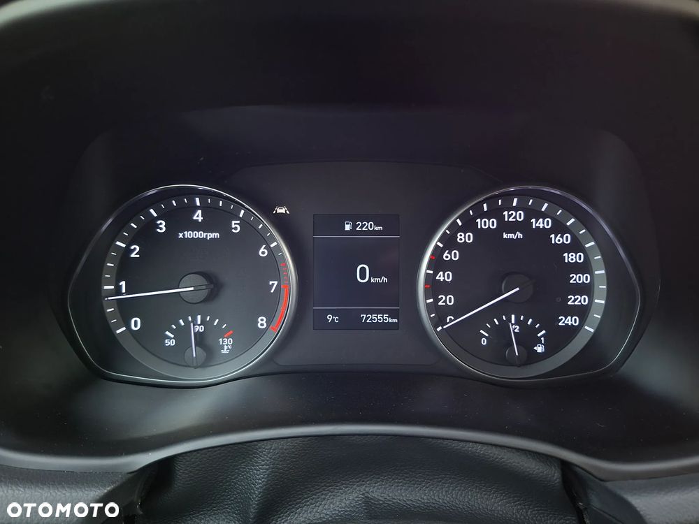 Hyundai i30 1.5 DPI Classic + - 16