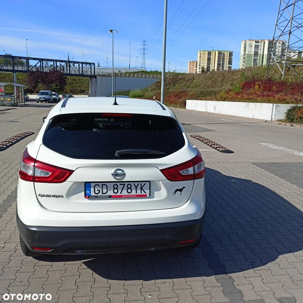 Nissan Qashqai 1.2 DIG-T N-Connecta EU6 - 3