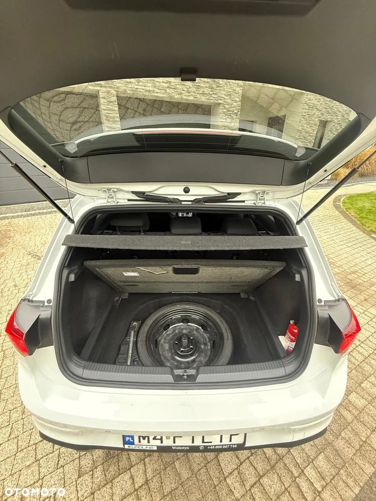 Volkswagen Golf - 12