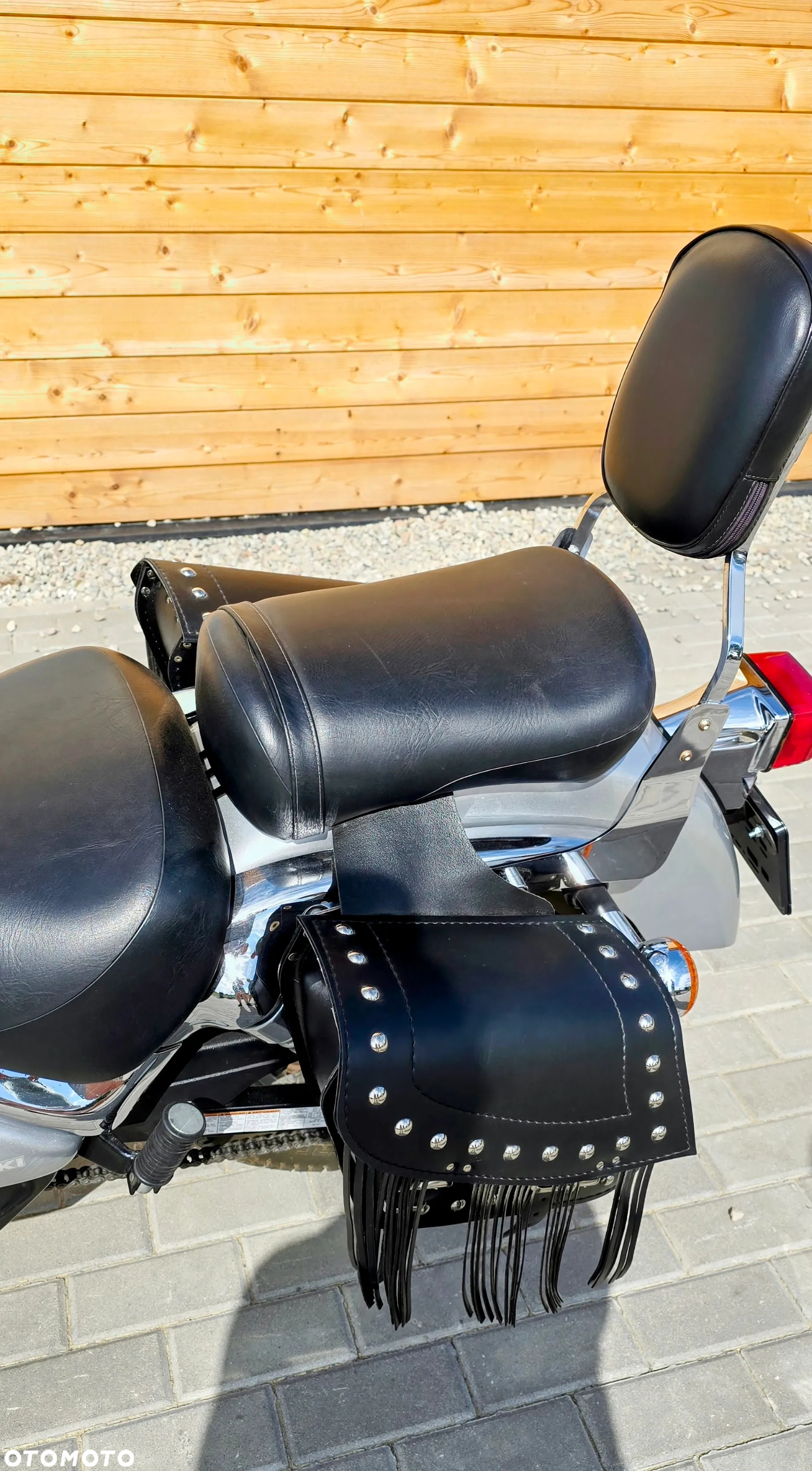 Suzuki Intruder - 7