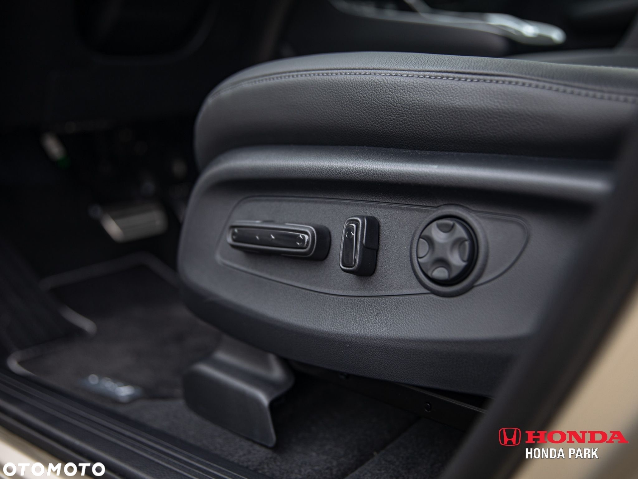 Honda CR-V 2.0 i-MMD PHEV Advance Tech 2WD CVT - 29