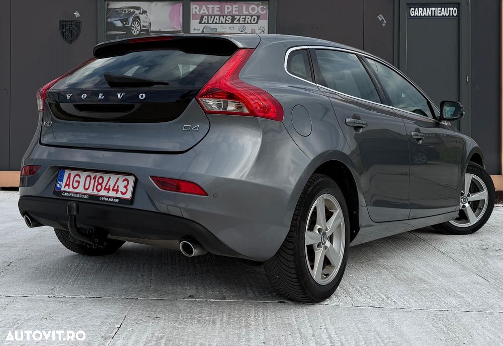 Volvo V40 D4 Inscription - 12