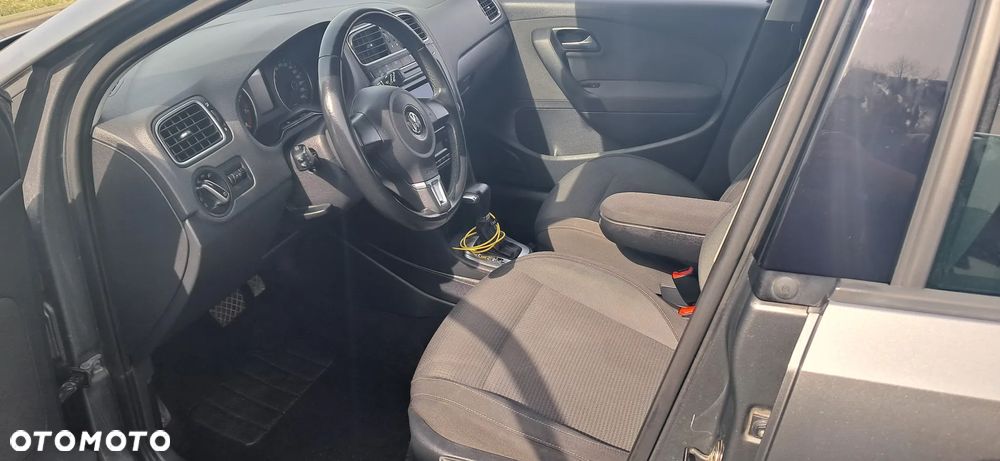 Volkswagen Polo 1.4 DSG Team - 13