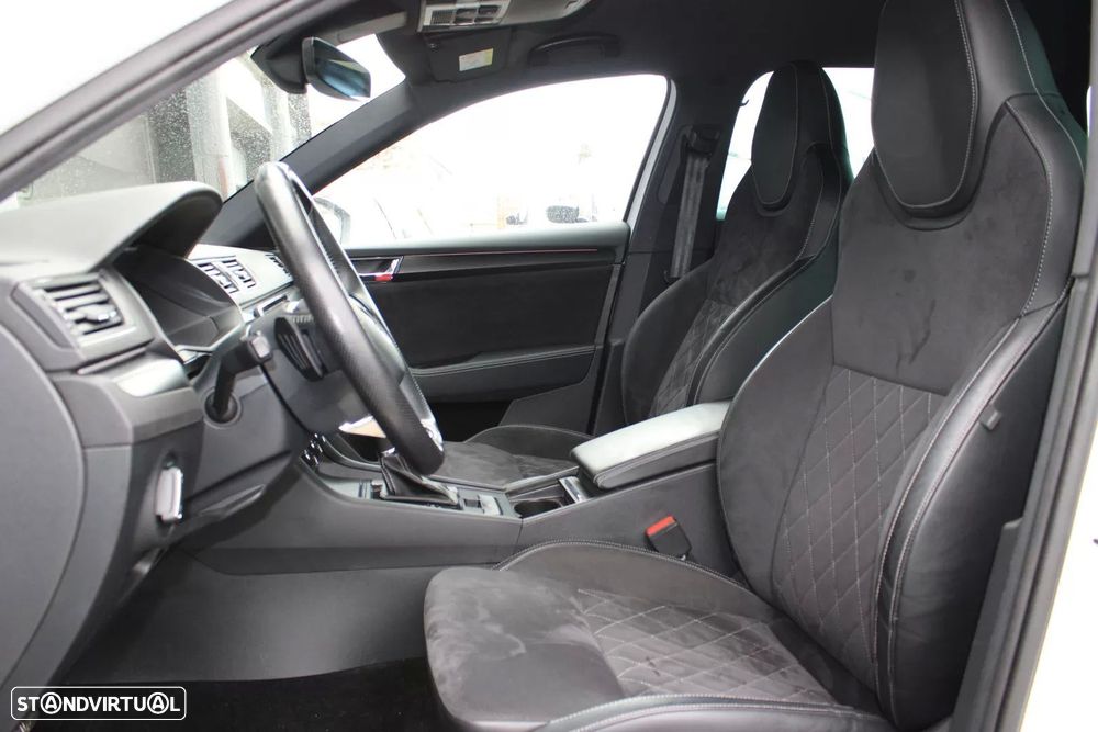 Skoda Superb 1.4 TSI iV Sportline DSG - 6