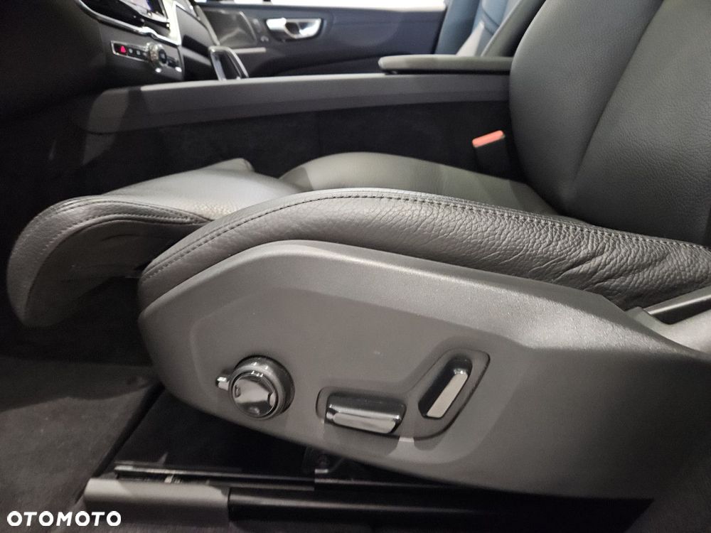 Volvo XC 60 - 18