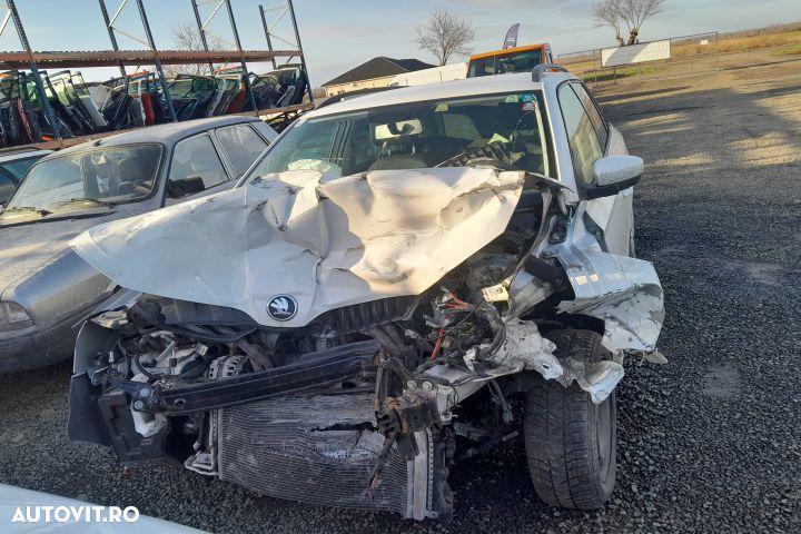 Modul confort 6Q1937049C 5WK48212C 6Q1937049C 5WK48212C Skoda Fabia N - 6