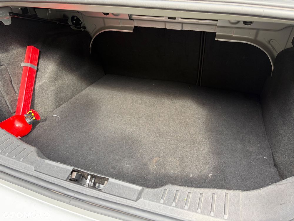 Ford Focus 2.0 TDCi Titanium ASS - 12
