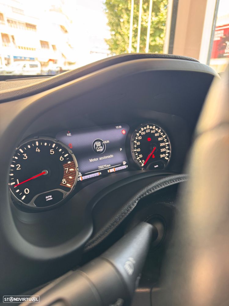 Jeep Renegade 1.3 T Limited S DCT - 16