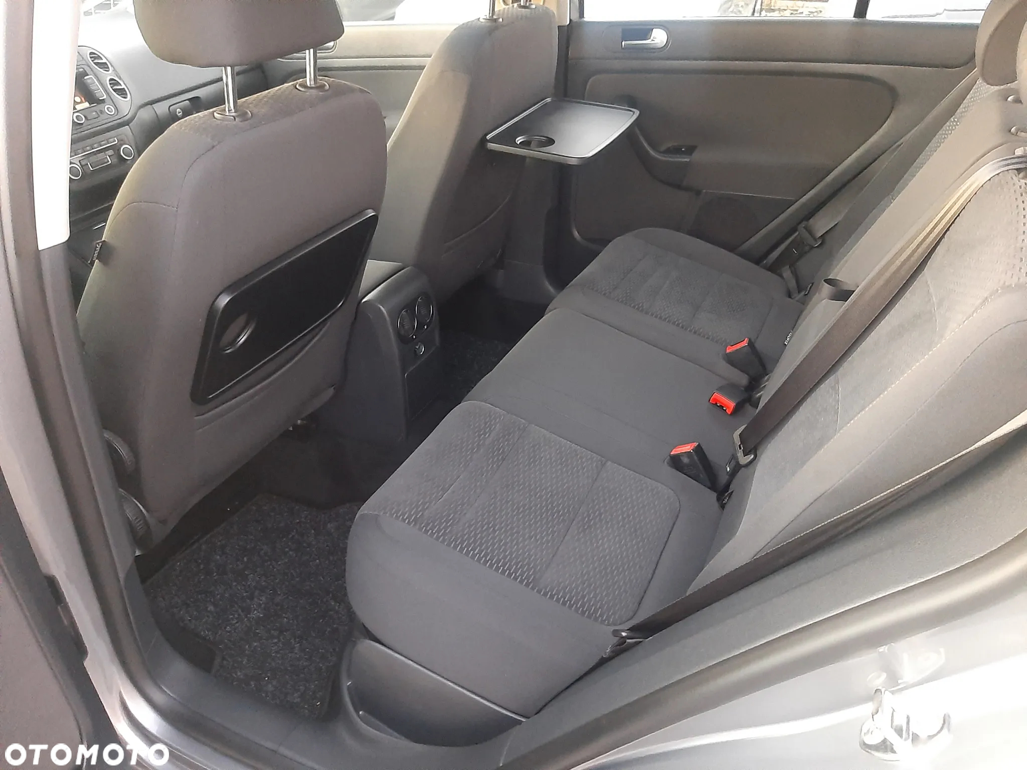 Volkswagen Golf Plus 1.6 TDI BlueMot Comfortline - 15