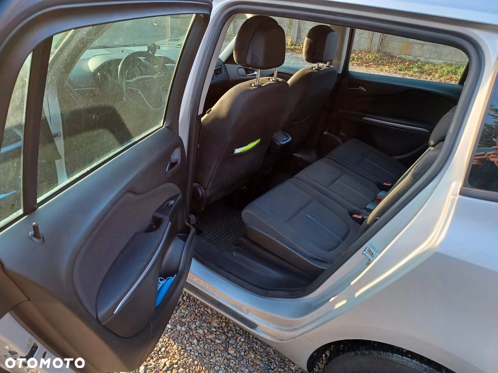 Opel Zafira 2.0 CDTI Enjoy EcoFLEX S&S - 10