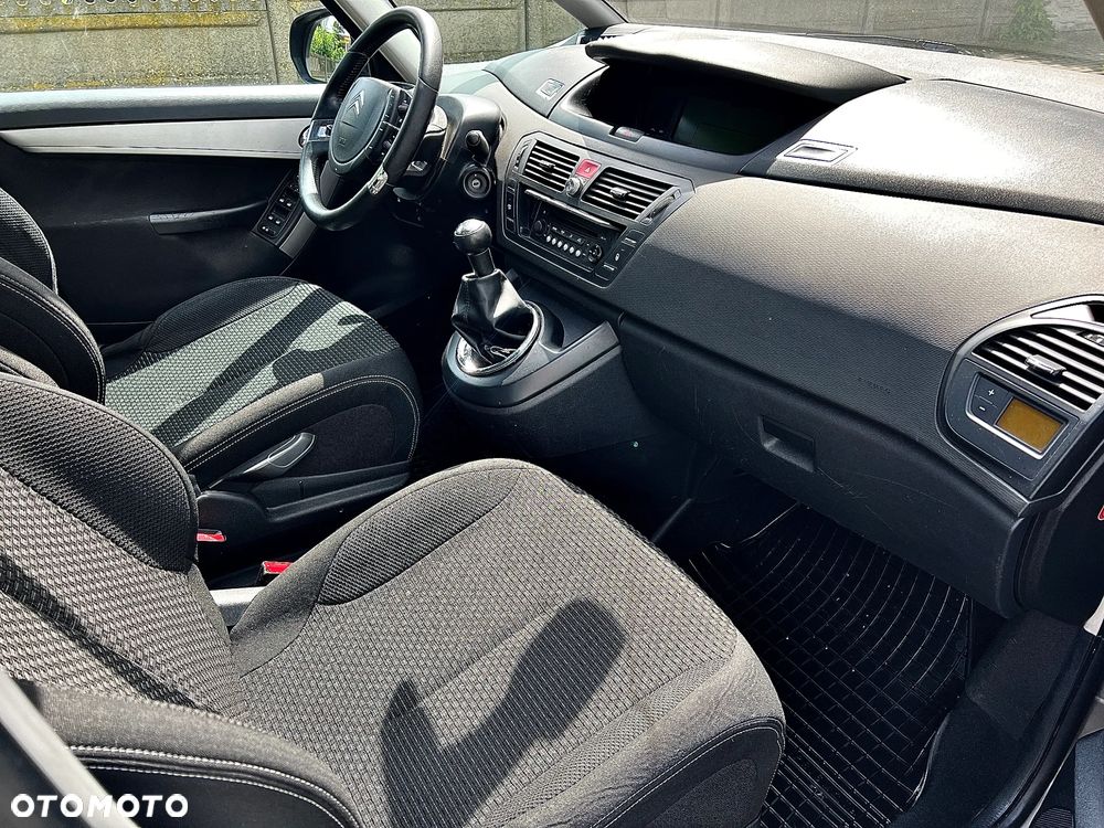 Citroën C4 Picasso - 8