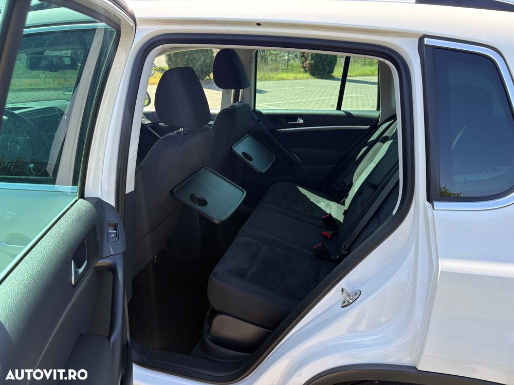 Volkswagen Tiguan - 9