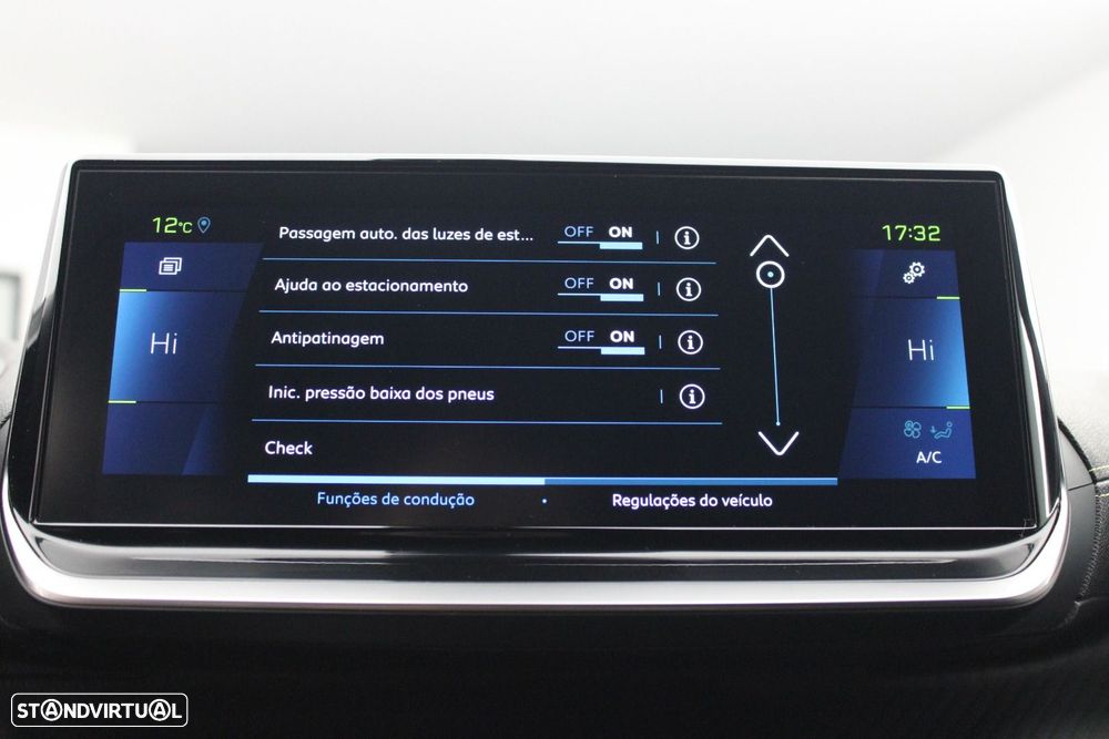 Peugeot e-2008 50 kWh GT - 19