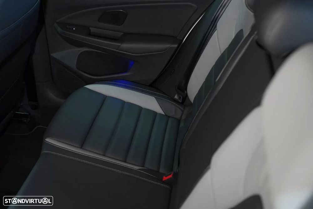 VW Golf 2.0 TDI GTD DSG - 50