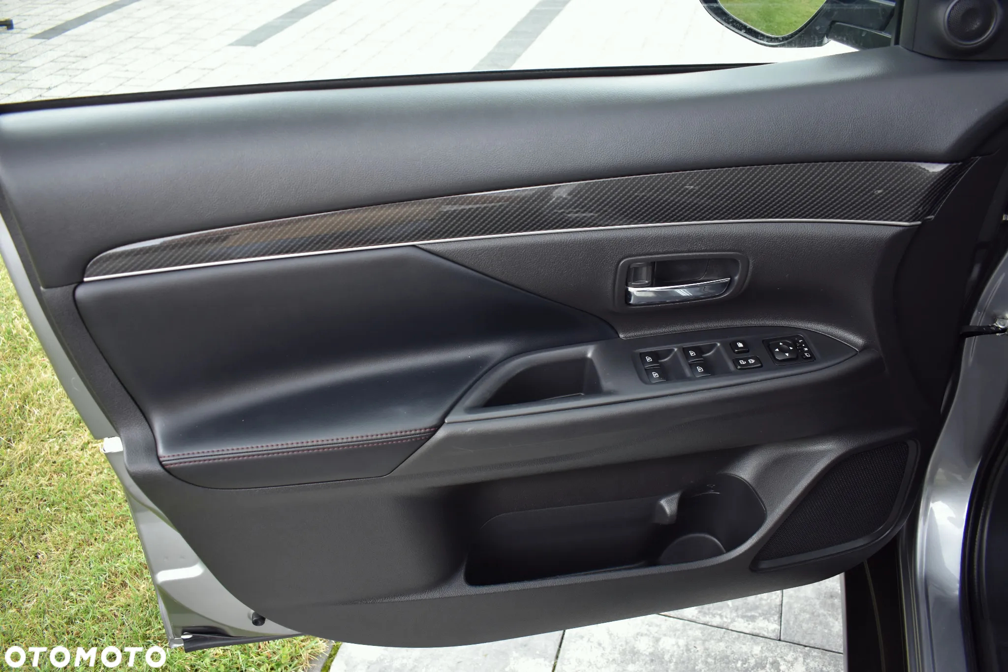 Mitsubishi Outlander 2.0 4WD CVT Diamant Edition+ - 22