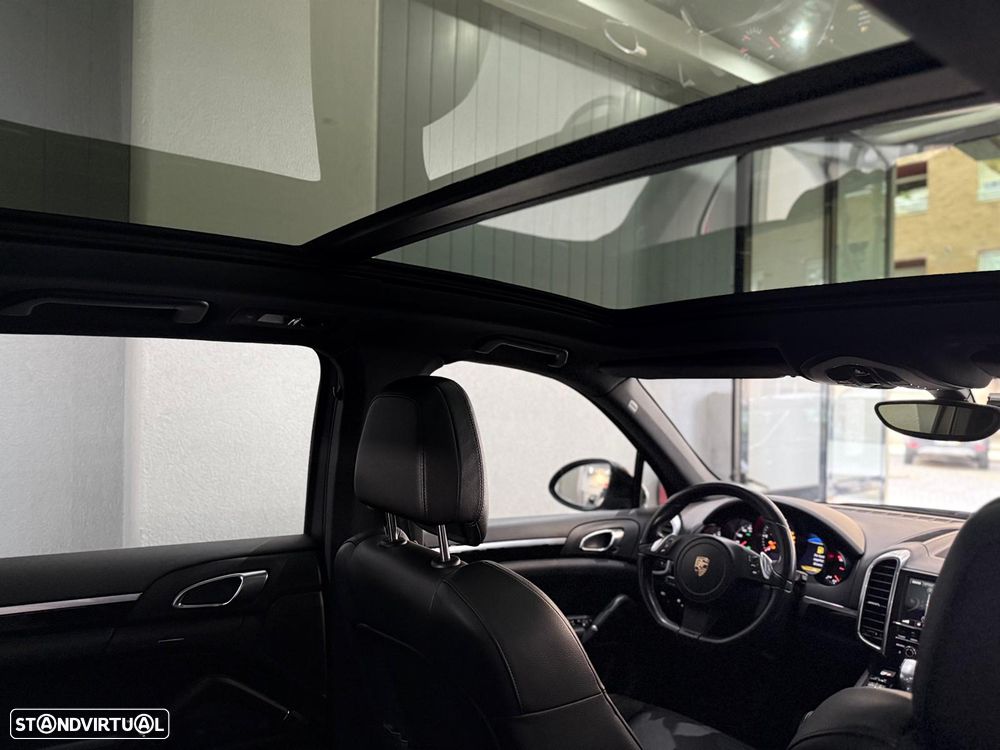 Porsche Cayenne 3.0 V6 - 30