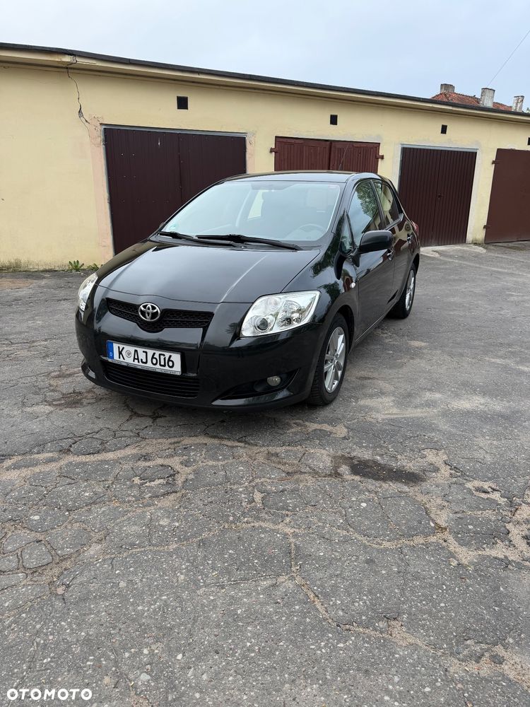 Toyota Auris 1.4 D-4D Premium - 1