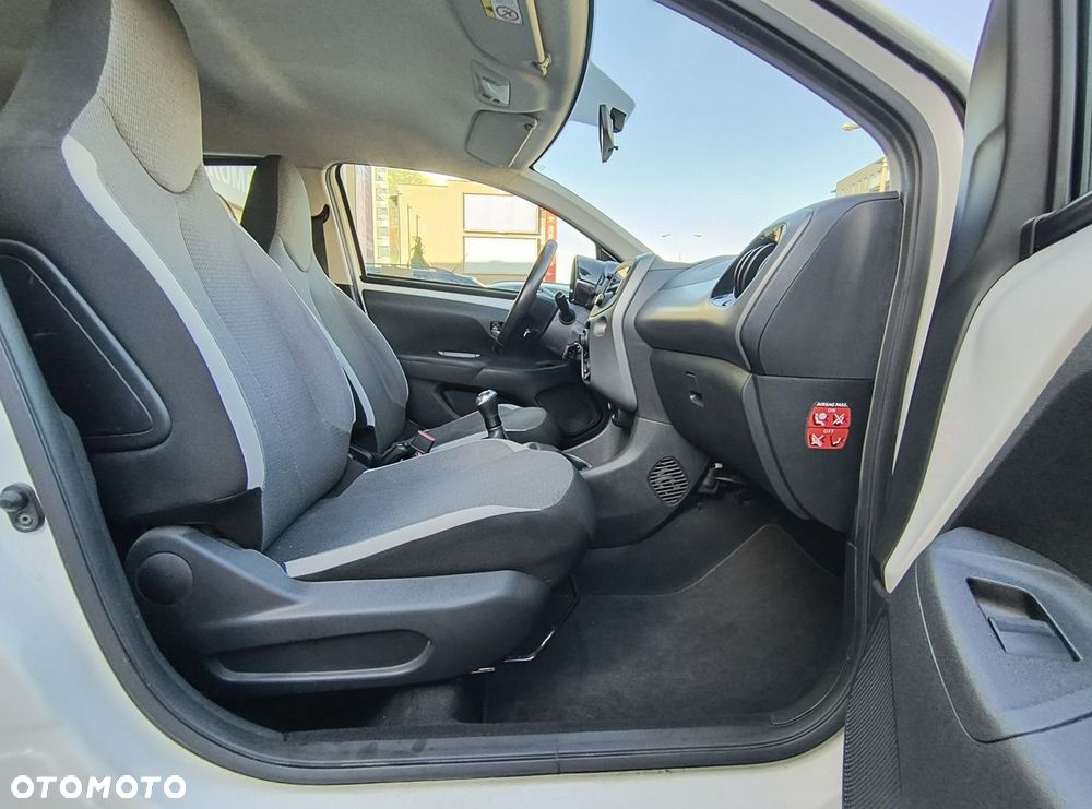Toyota Aygo x-cite - 24
